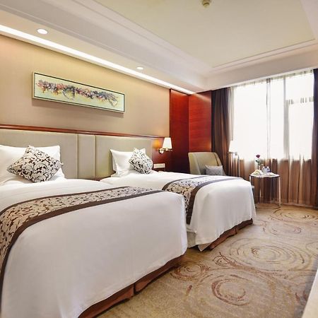 ננינג Guangxi Wharton International Hotel מראה חיצוני תמונה