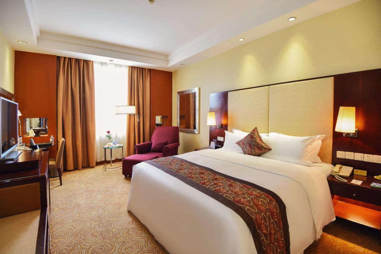 ננינג Guangxi Wharton International Hotel מראה חיצוני תמונה