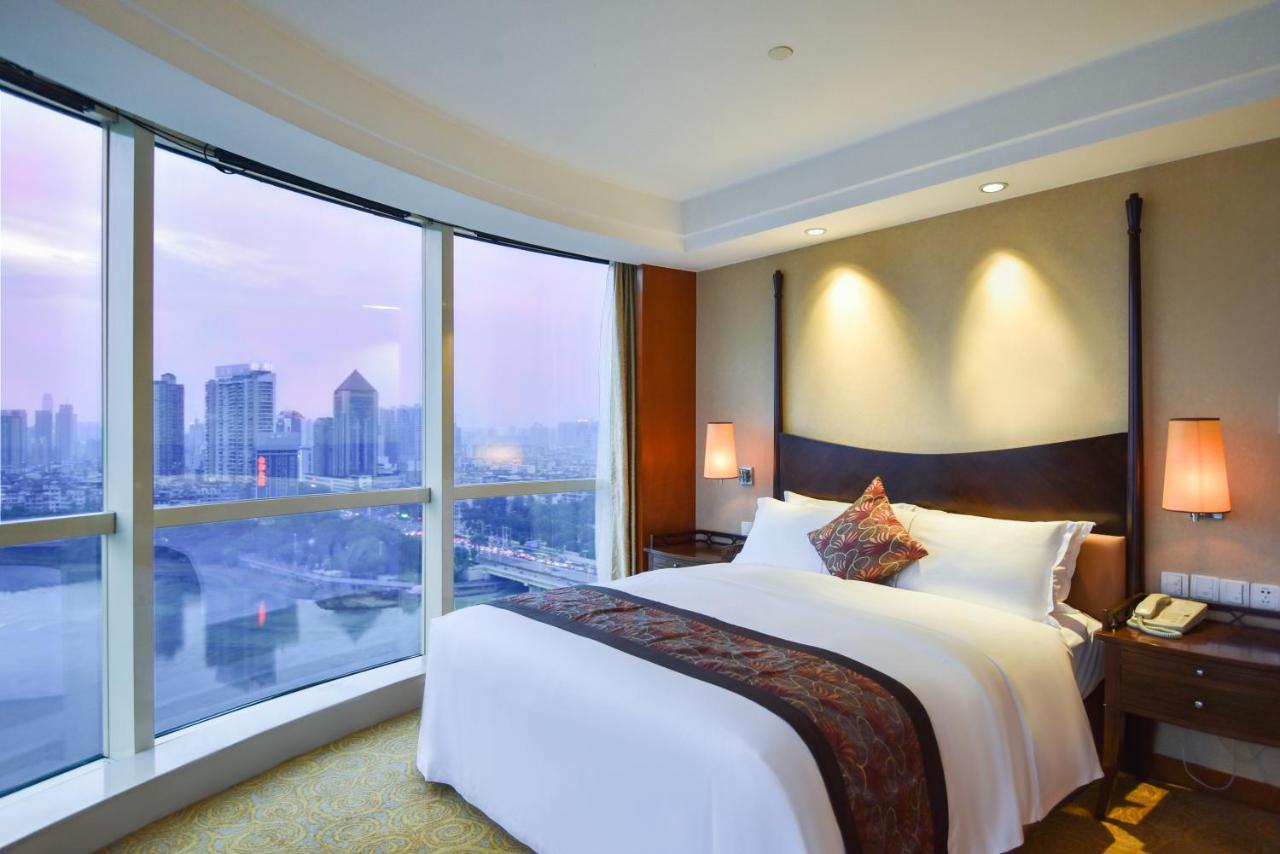 ננינג Guangxi Wharton International Hotel מראה חיצוני תמונה