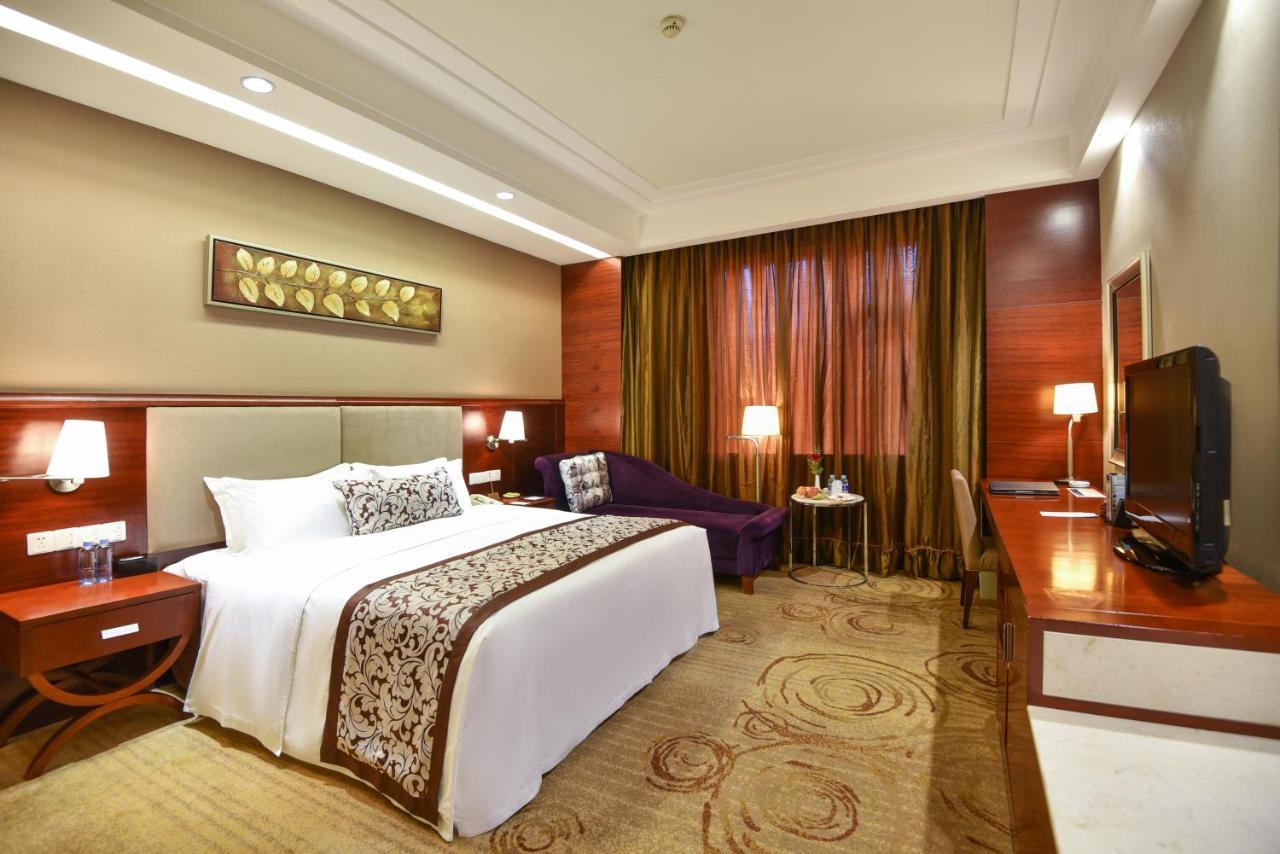 ננינג Guangxi Wharton International Hotel מראה חיצוני תמונה