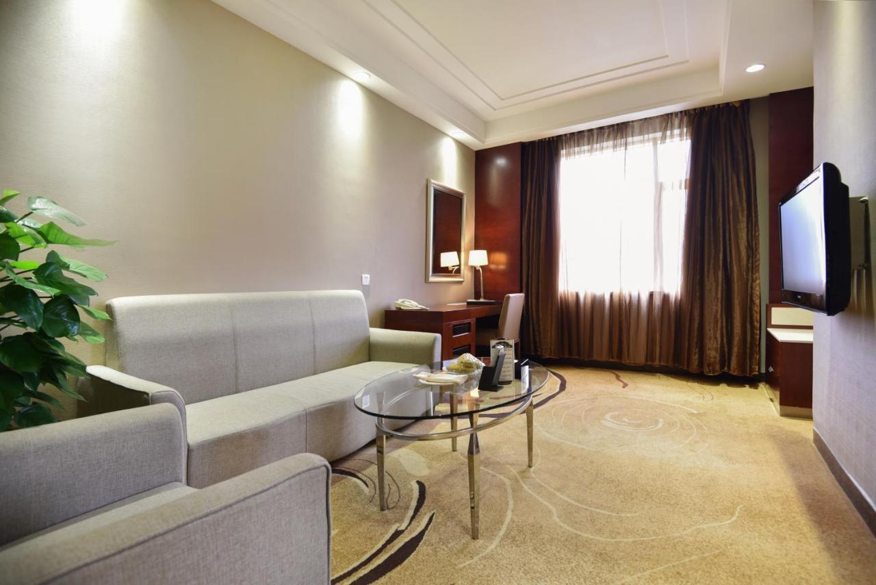 ננינג Guangxi Wharton International Hotel מראה חיצוני תמונה
